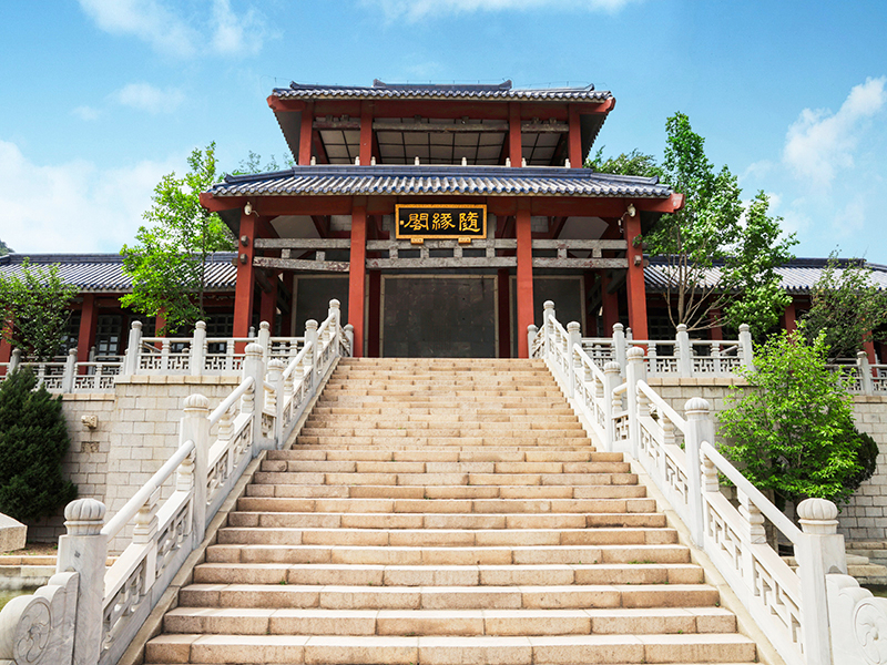 長城華人懷思堂是不是合法陵園？